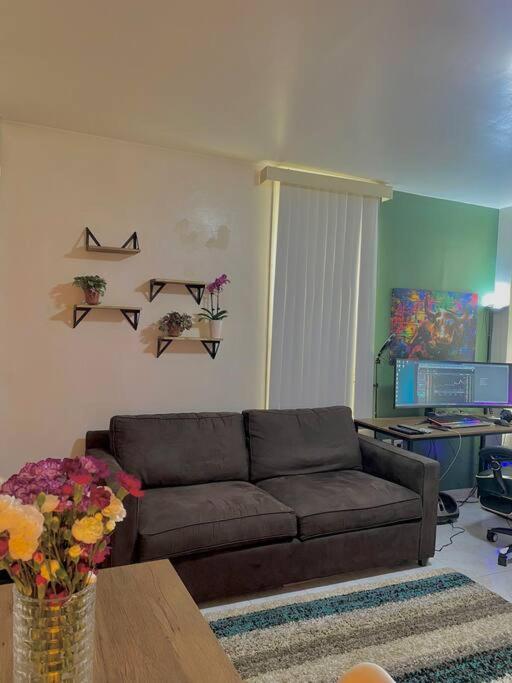 Cozy Private Apt 10 Min From Manhattan Subway! New York Exterior photo